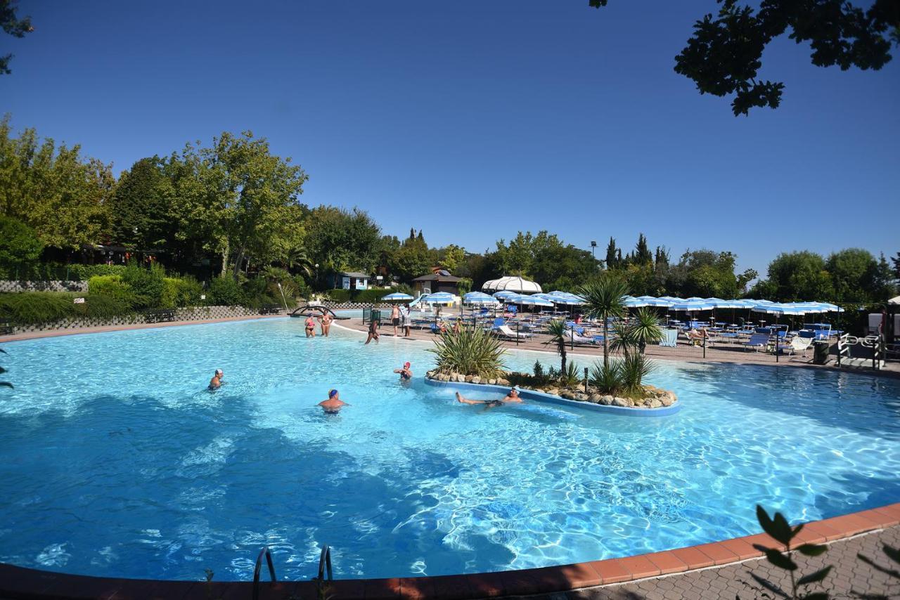 Garden Village San Marino Bagian luar foto