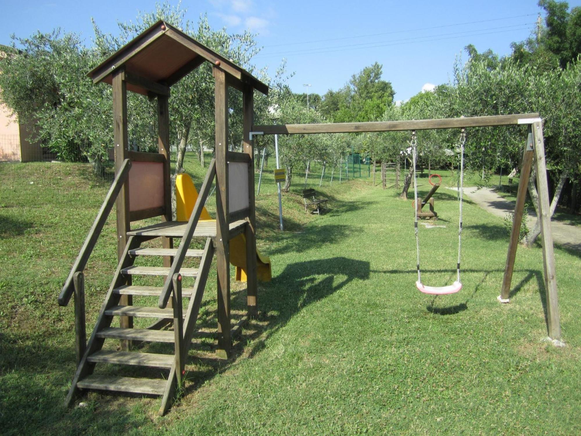 Garden Village San Marino Bagian luar foto