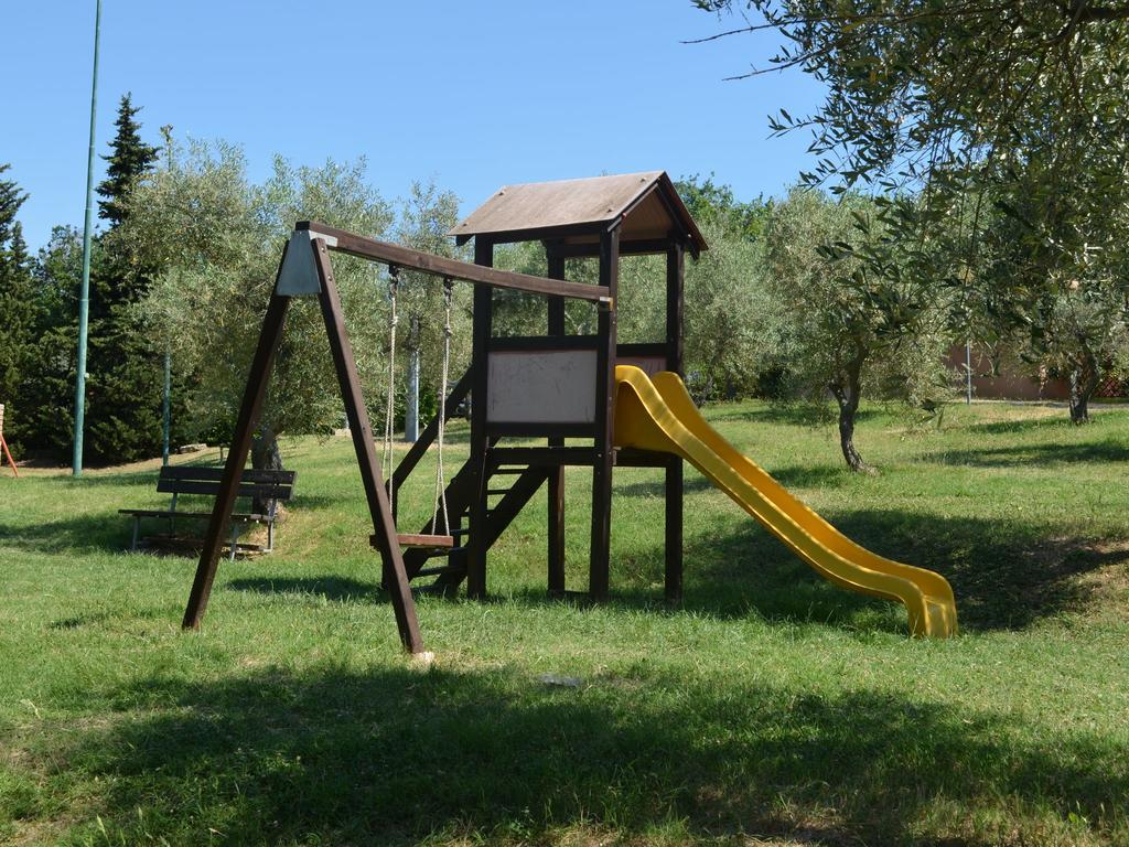Garden Village San Marino Ruang foto